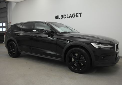 Volvo V60 Cross Country, 2021