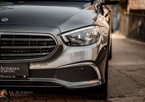 Mercedes-Benz E 300, 2021 3