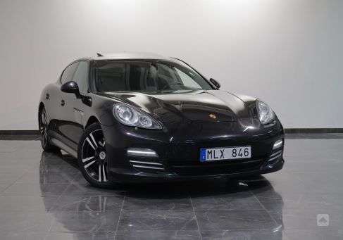 Porsche Panamera, 2011