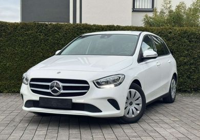 Mercedes-Benz B 180, 2020