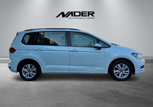 Volkswagen Touran, 2020 3