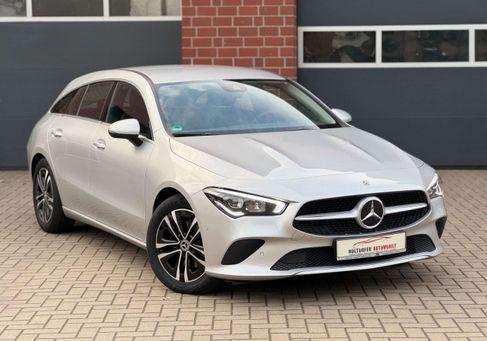 Mercedes-Benz CLA 200, 2023 2
