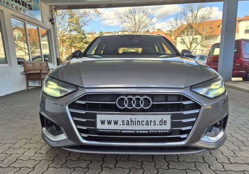 Audi A4, 2022