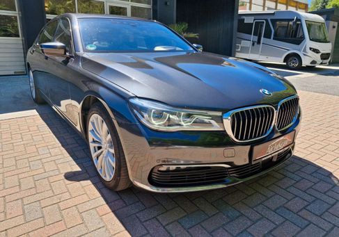 BMW 750, 2018