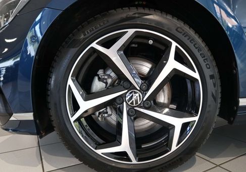 Volkswagen Passat, 2021