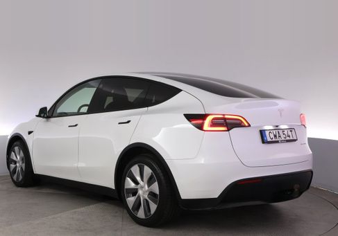 Tesla Model Y, 2024 3