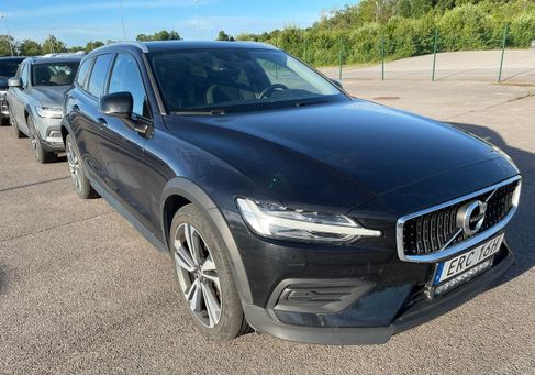 Volvo V60 Cross Country, 2022