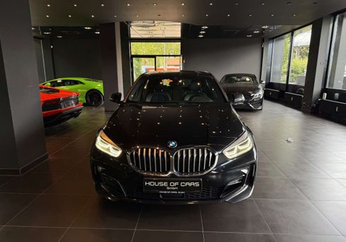 BMW 120, 2022 3