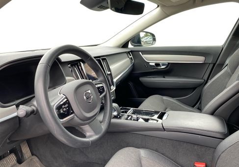 Volvo V90, 2023