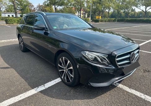Mercedes-Benz E 300, 2020 3
