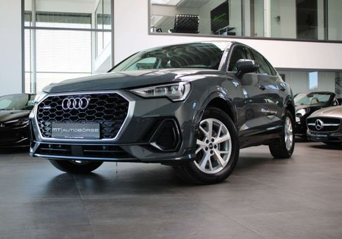 Audi Q3, 2021