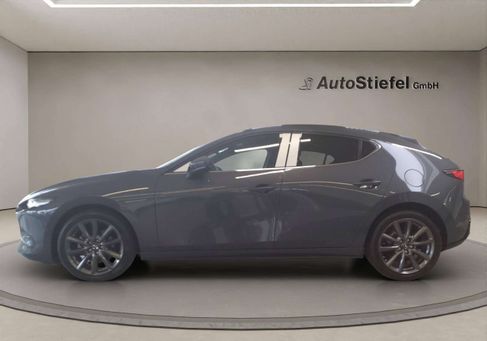 Mazda 3, 2025