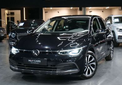 Volkswagen Golf, 2022