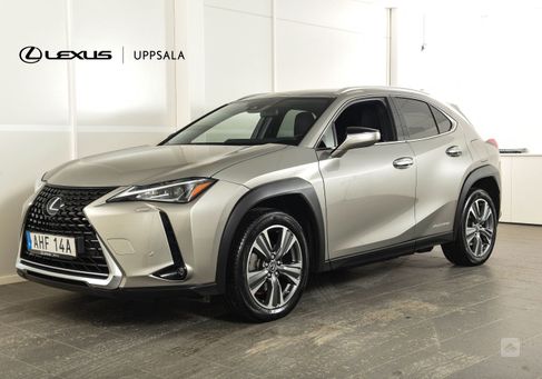 Lexus UX, 2021