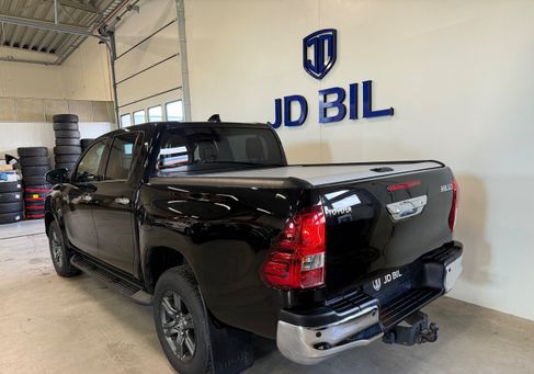 Toyota Hilux, 2023 3