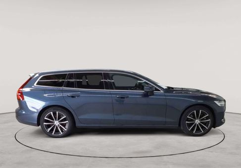 Volvo V60, 2023