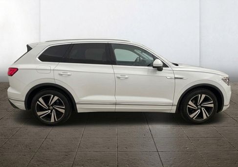 Volkswagen Touareg, 2022