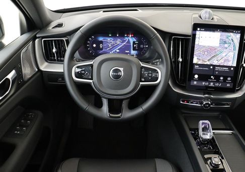 Volvo XC60, 2025 2