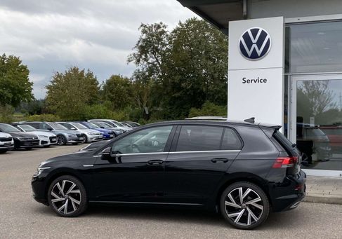 Volkswagen Golf, 2024 3