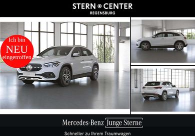 Mercedes-Benz GLA 200, 2022
