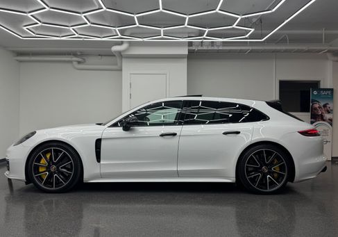 Porsche Panamera, 2018