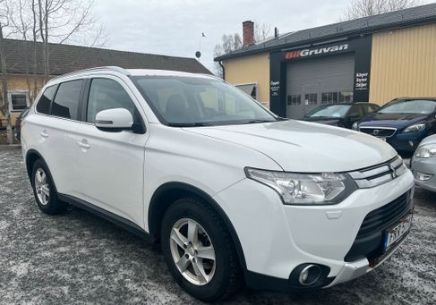 Mitsubishi Outlander, 2015