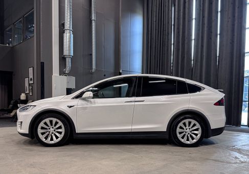 Tesla Model X, 2019