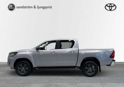 Toyota Hilux, 2024 3