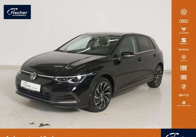 Volkswagen Golf, 2022