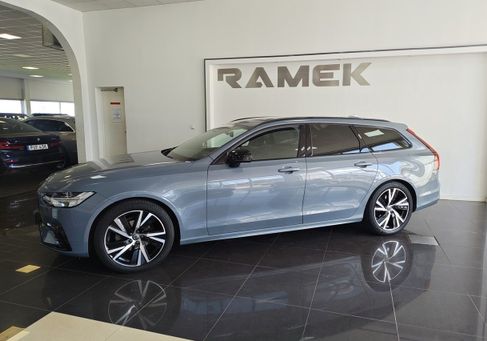 Volvo V90, 2022