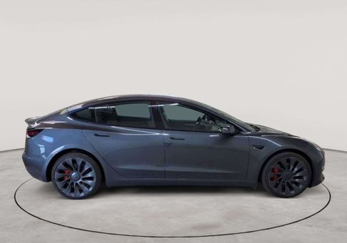 Tesla Model 3, 2022 3