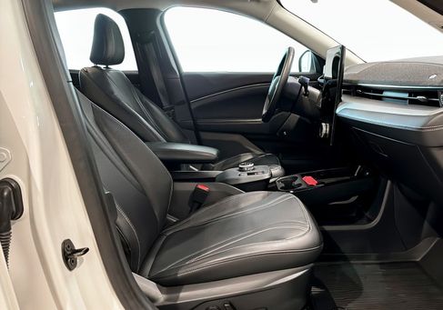 Ford Mustang Mach-E, 2022