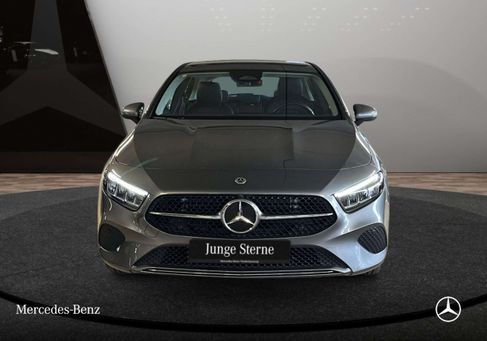 Mercedes-Benz A 180, 2026