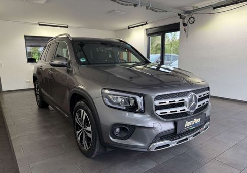 Mercedes-Benz GLB 200, 2023