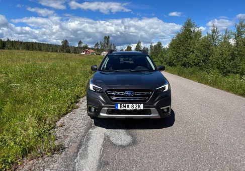 Subaru OUTBACK, 2025