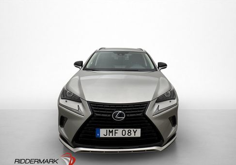 Lexus NX, 2021