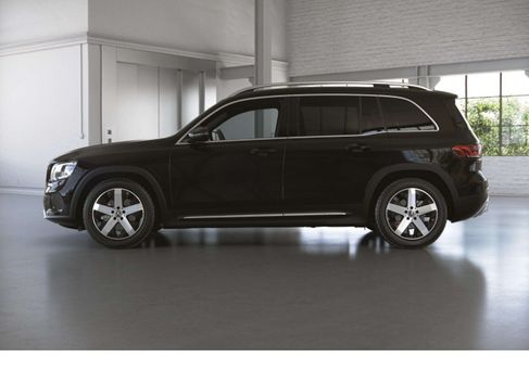 Mercedes-Benz GLB 200, 2023