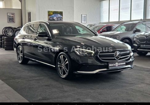 Mercedes-Benz E 220, 2022
