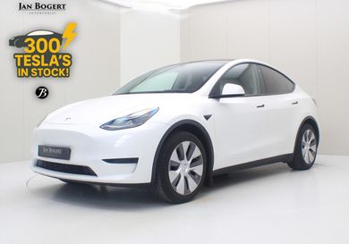 Tesla Model Y, 2023