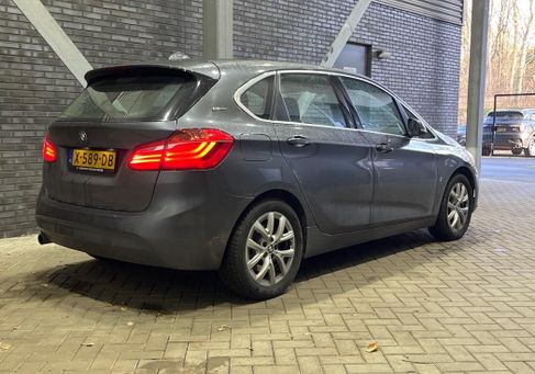 BMW 225 Active Tourer, 2018