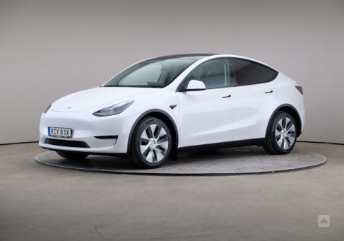 Tesla Model Y, 2021