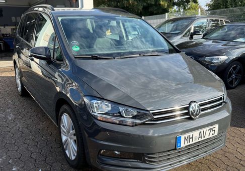 Volkswagen Touran, 2018 3