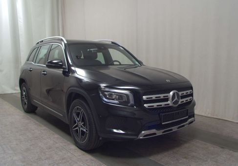 Mercedes-Benz GLB 200, 2022