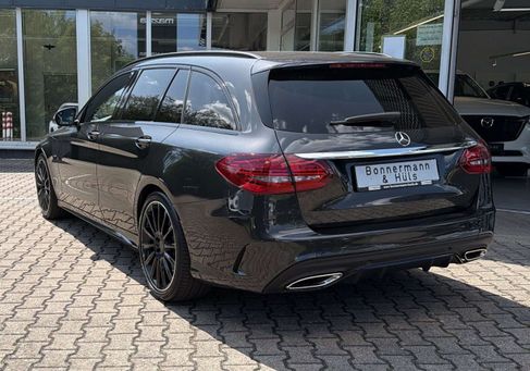 Mercedes-Benz C 300, 2021