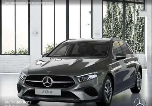 Mercedes-Benz A 180, 2025