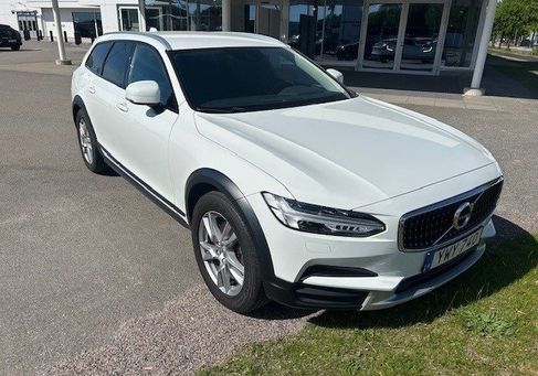 Volvo V90 Cross Country, 2019