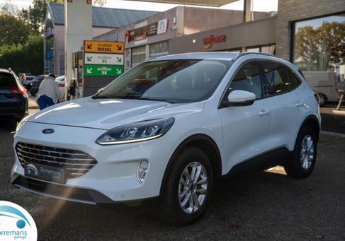 Ford Kuga, 2022