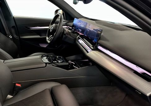 BMW 530, 2026 3