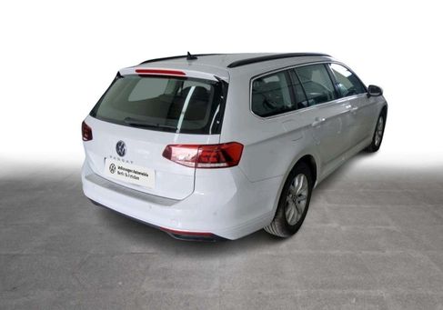 Volkswagen Passat Variant, 2023 3