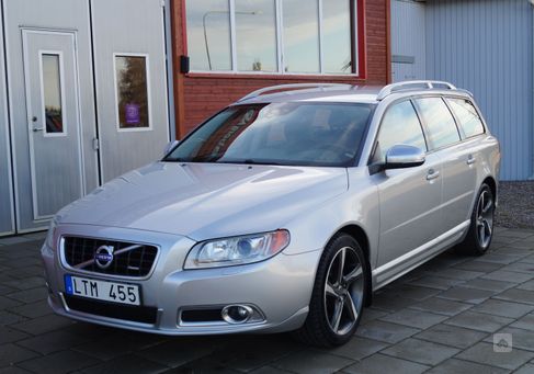 Volvo V70, 2012